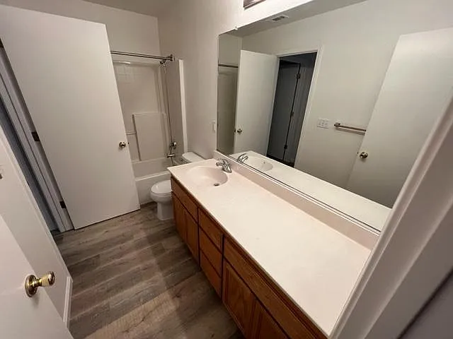 4047 Strolling Ct — Photo 4