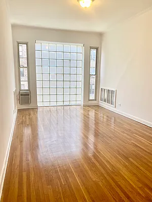 Rented by Compass | media 17