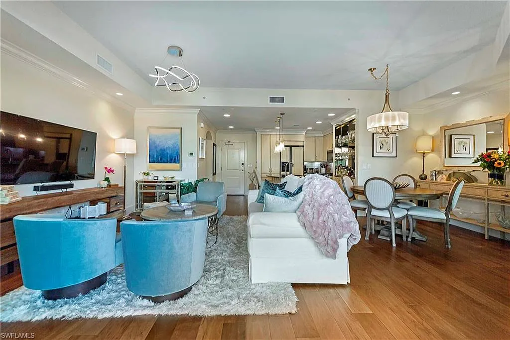 2 bed, 2.0 bath, 1550 sqft, $13,000 — Photo 2