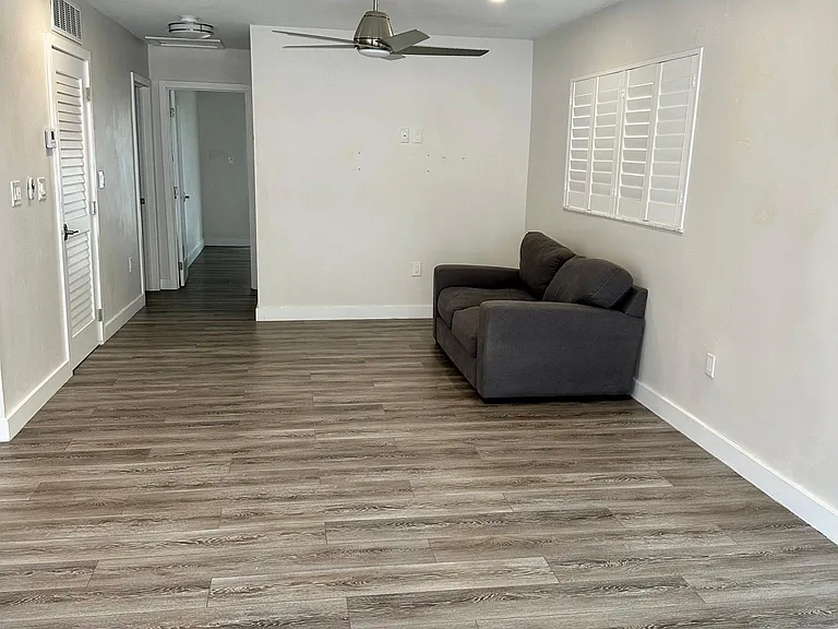 Living/dining room