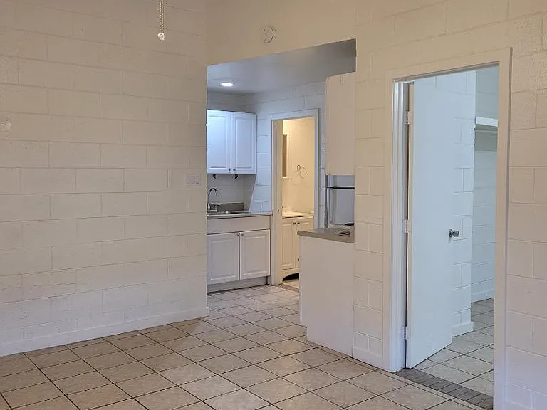 Unit Photo