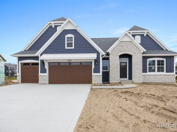 15687 Gardenton Ct, Grand Haven, MI 49417