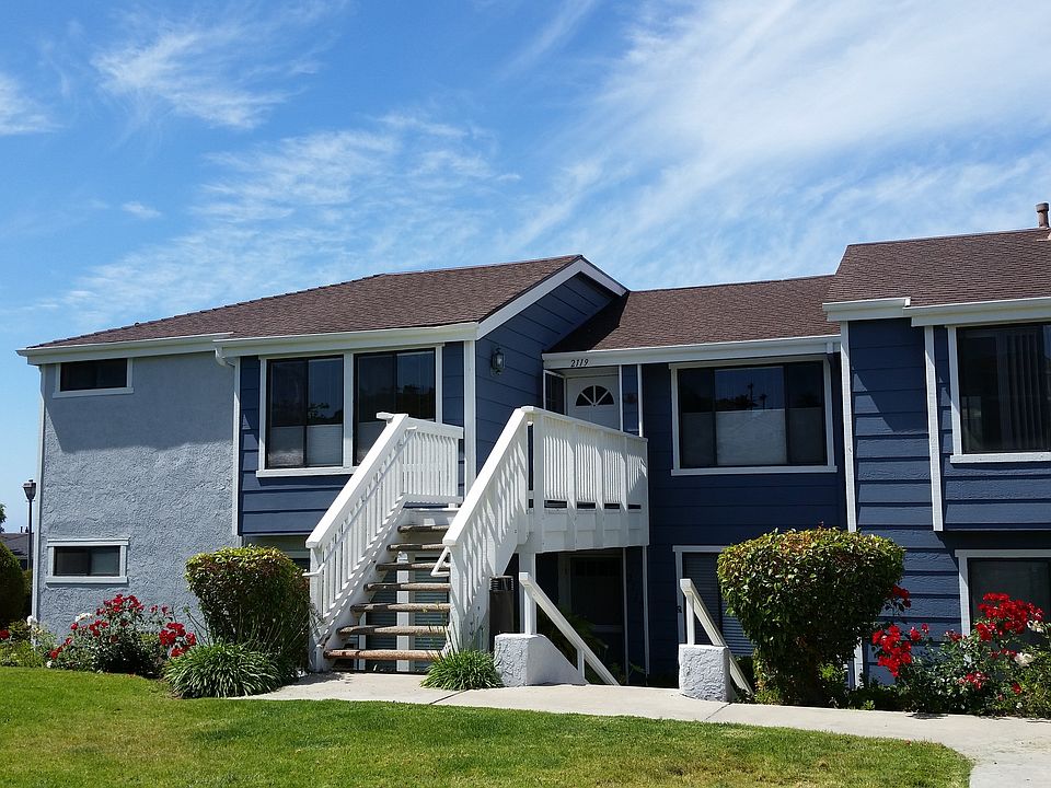 2nd image of 2117 Avenida Espada