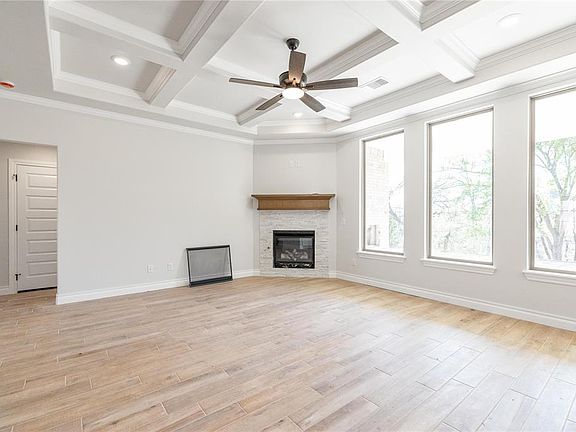 5th image of 3308 Courtney Creek Dr