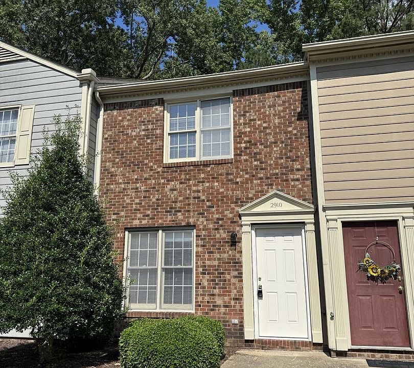1st image of 2910 Faversham Pl