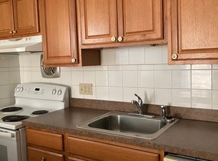 302 E Walnut St APT 3, Allentown, PA