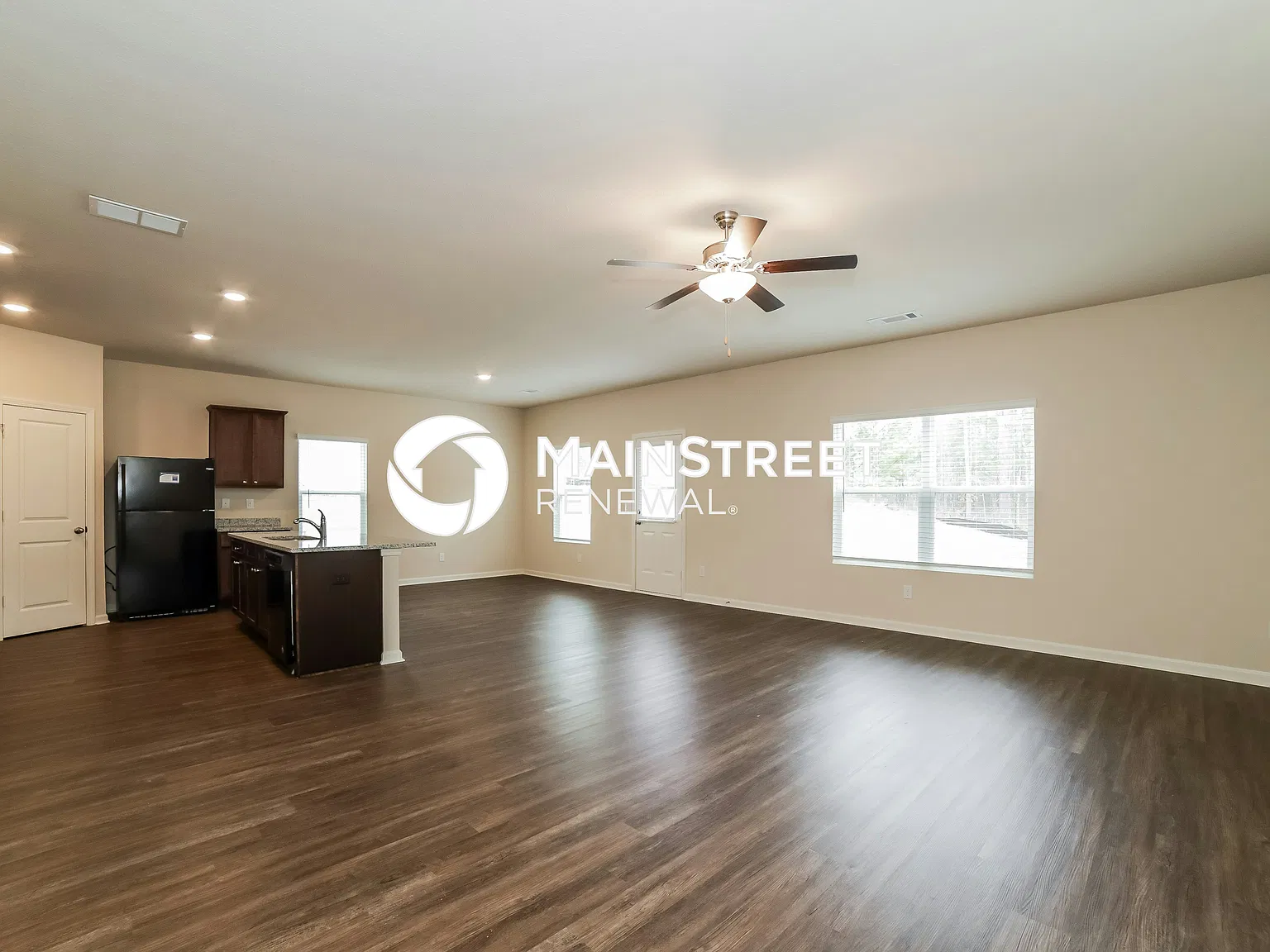 332 Augusta Woods Dr — Photo 3