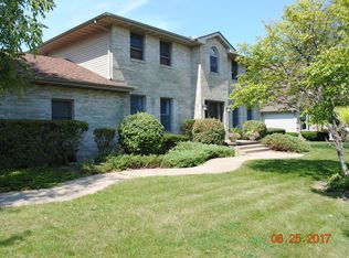 2602 Prospect St, Peru, IL 61354
