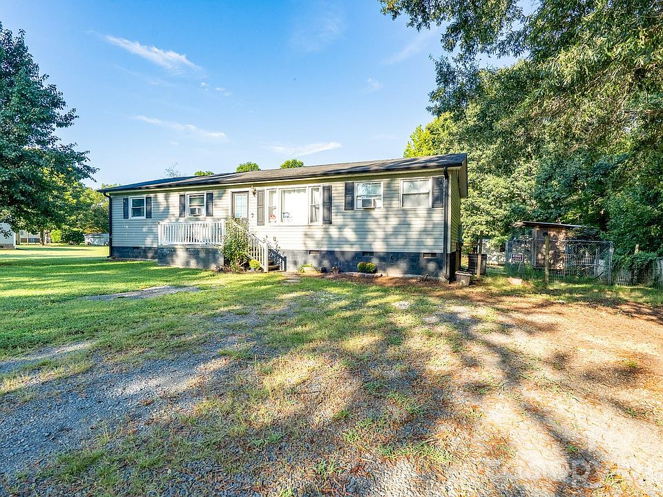 1st image of 106 Courtney Ln