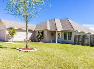 28436 Holiday Dr, Ponchatoula, LA 70454