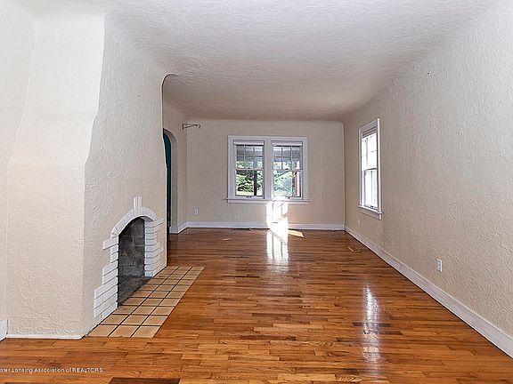 5th image of 1030 Marigold Ave