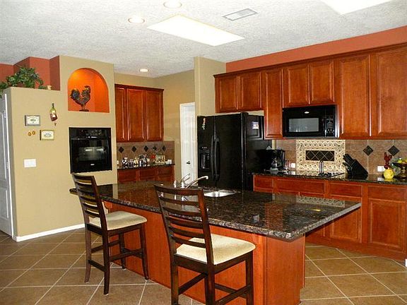 2nd image of 1007 Desert Willow Ct