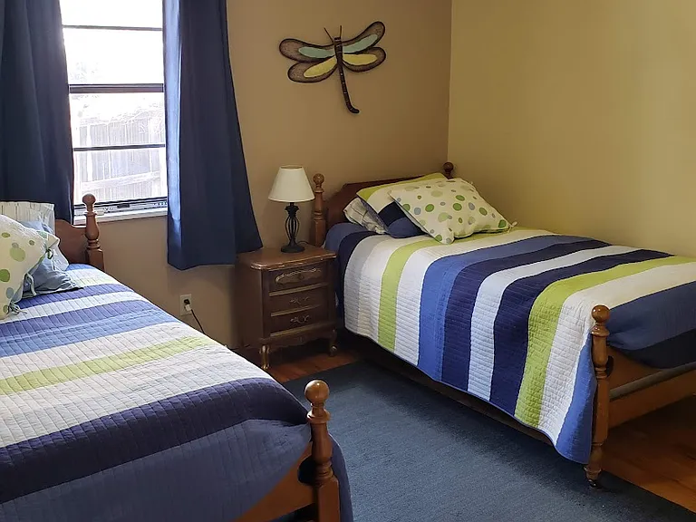 3rd bedroom for kids or guests.