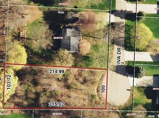 Iva Dr, Akron, OH 44319