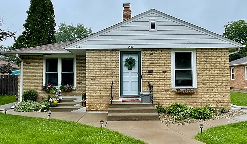 5535 Oliver Ave S Photo 1