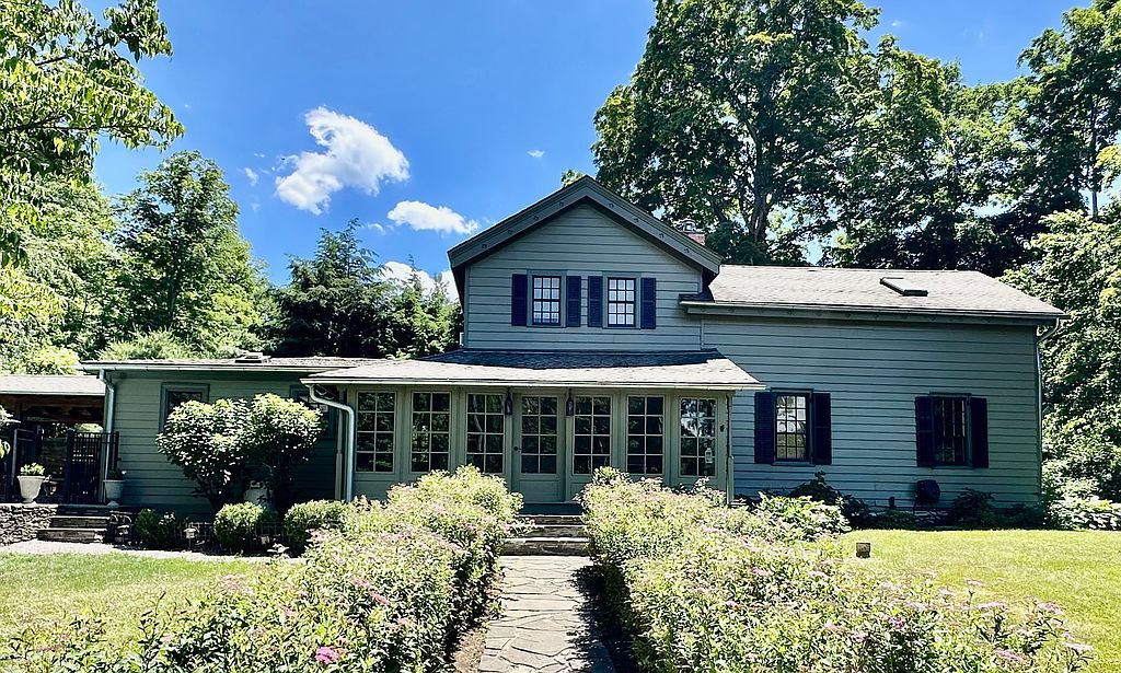 5012 Albany Post Rd - Property Image