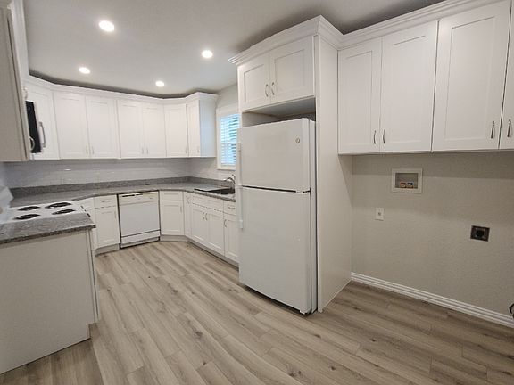 5th image of 8004 Lifford St APT B