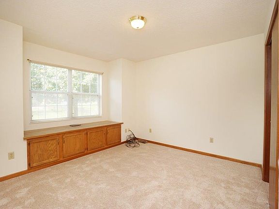 5th image of 4725 Central Ave