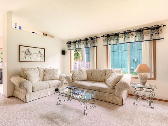 3rd image of 19604 71st Avenue Ct E