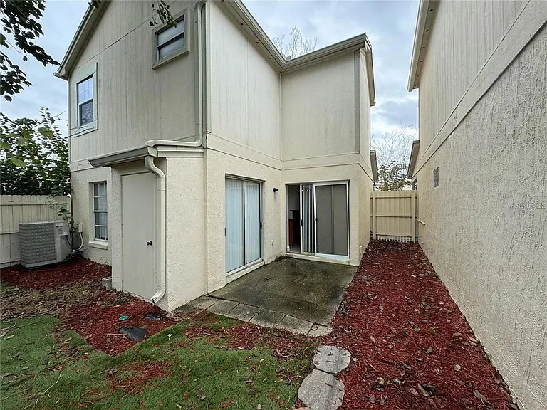 763 Olympic Cir — Photo 14
