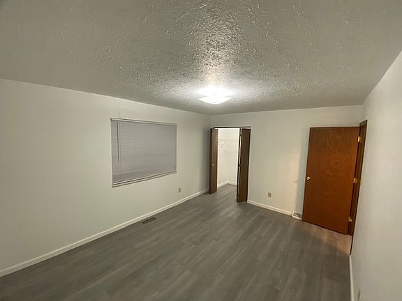 2nd image of 1044 Sunhaven Dr