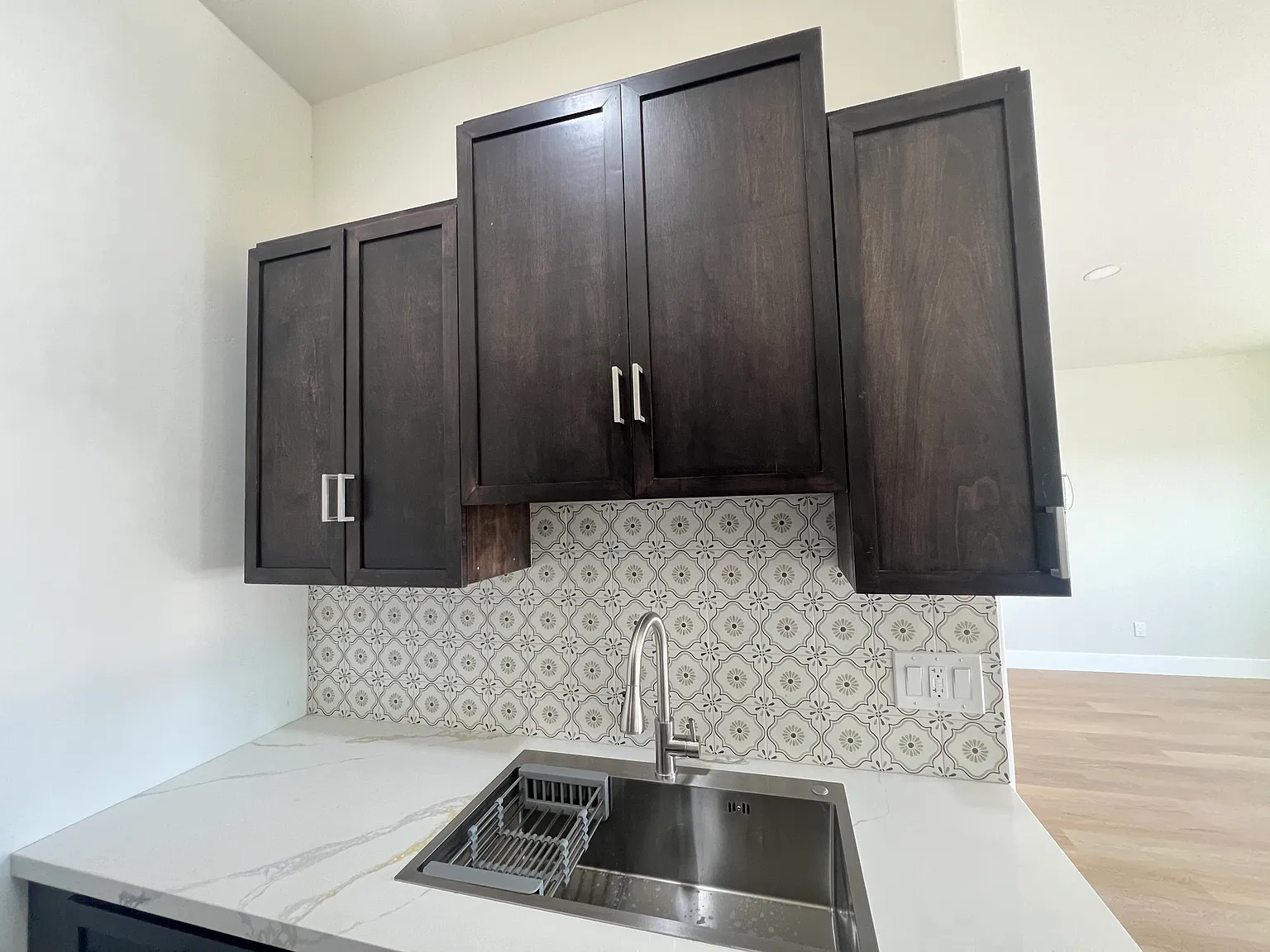 1 bed, 600 sqft, $2,150 — Photo 2