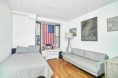 152 East 22nd Street