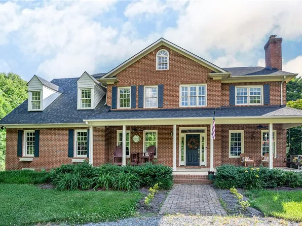 2055 Broad Street Rd, Maidens, VA 23102