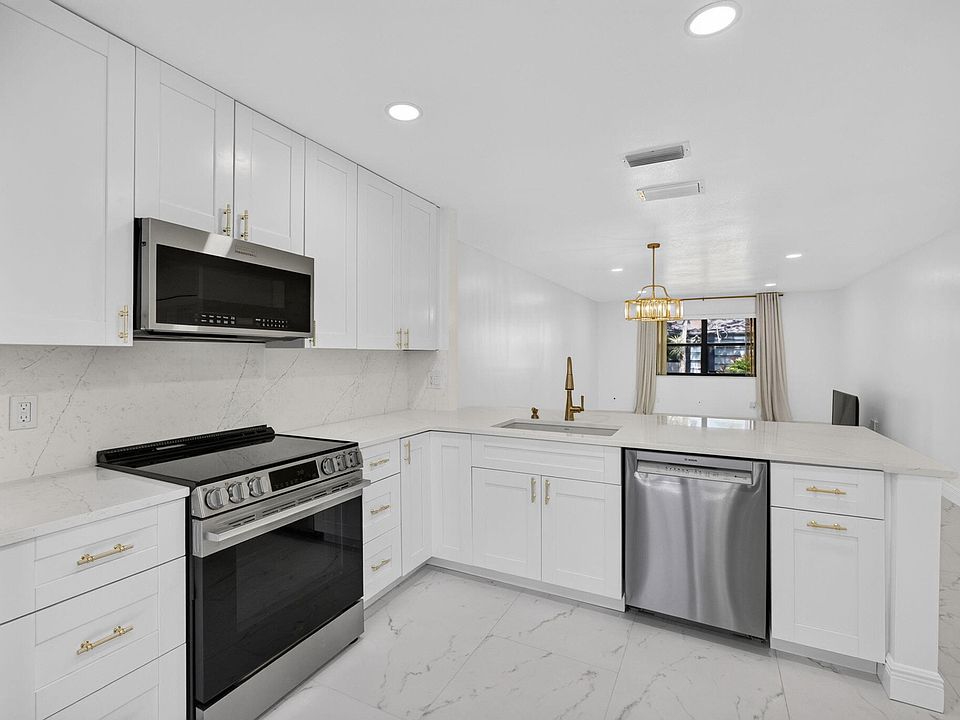 1st image of 320 Elmira Court