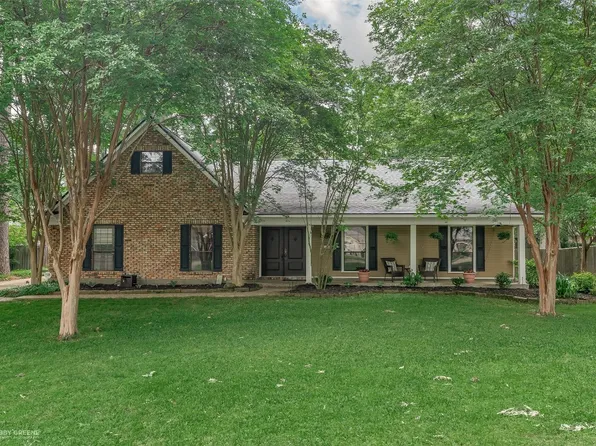 108 Bay Hills Dr, Benton, LA 71006