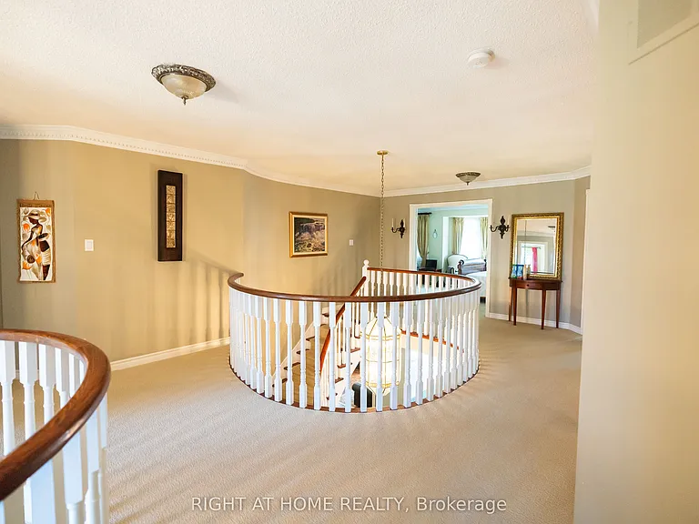 2427 Erin Centre Blvd — Photo 26