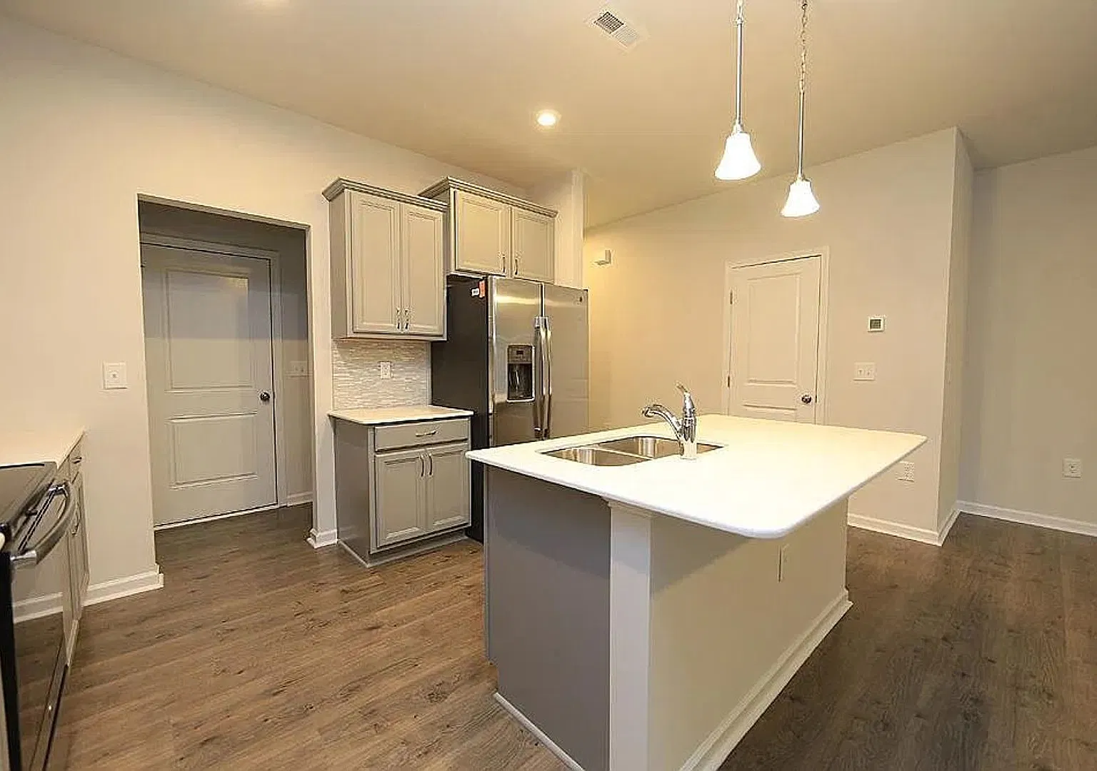 3 Bed, 2 Bath Townhome With Water Front View — Photo 3