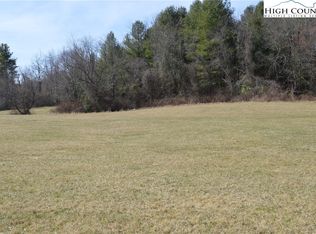 1 Swimming Hole Ln, Sparta, NC 28675