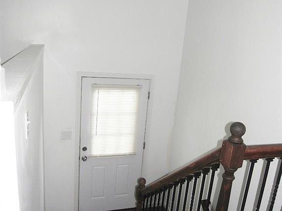 5th image of 103 Daywood Dr
