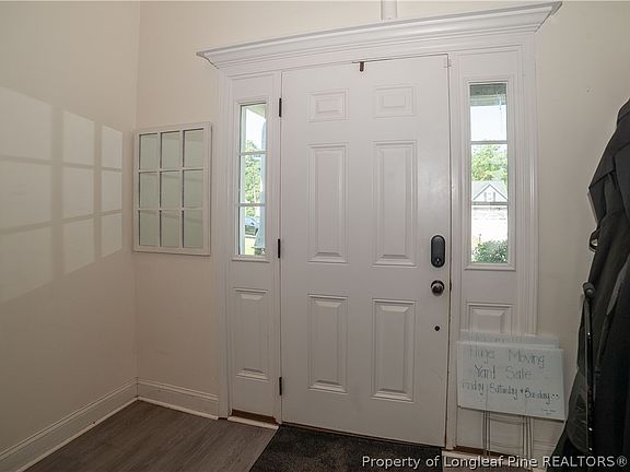 3rd image of 3742 Glencourse Way