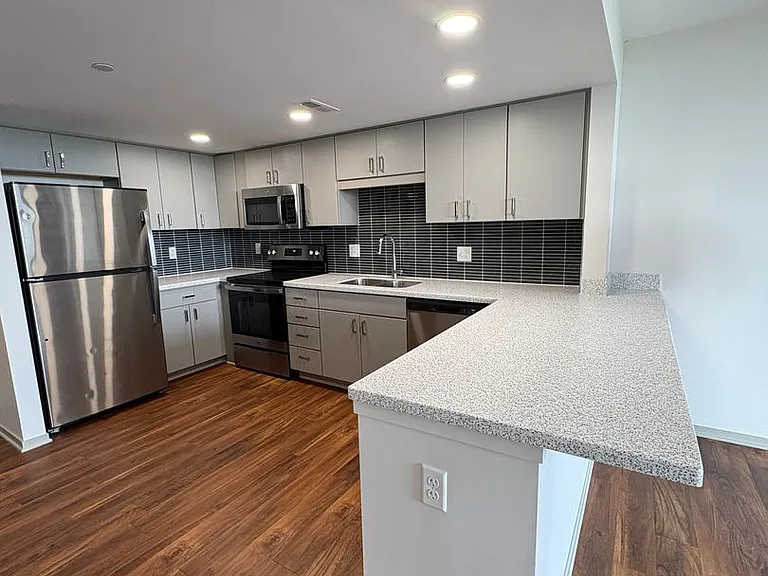 Sky Park Apartments — Photo 2