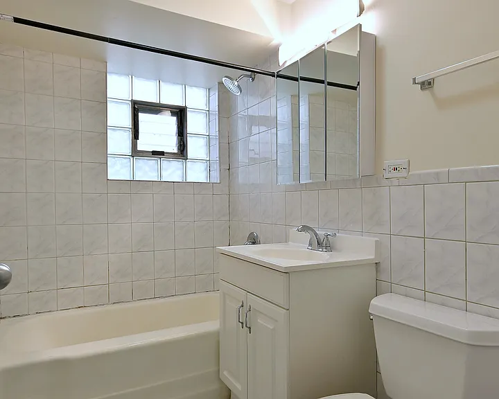 2033 N 74th Ave #GARDEN — Photo 14