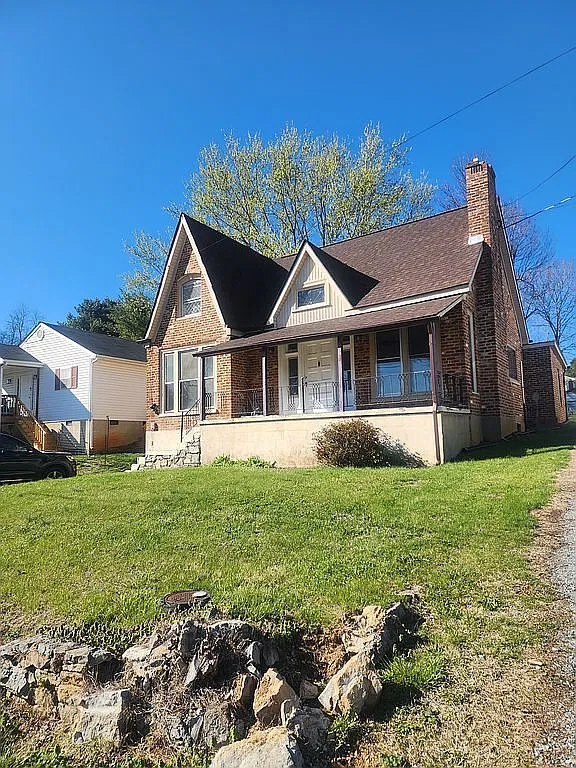 Property main image