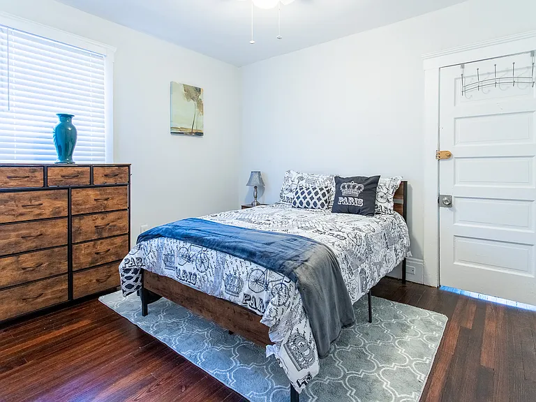 10605 Ashbury Ave — Photo 16