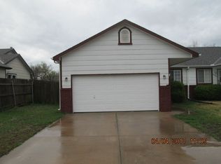 8931 W Meadow Park, Wichita, KS 67205
