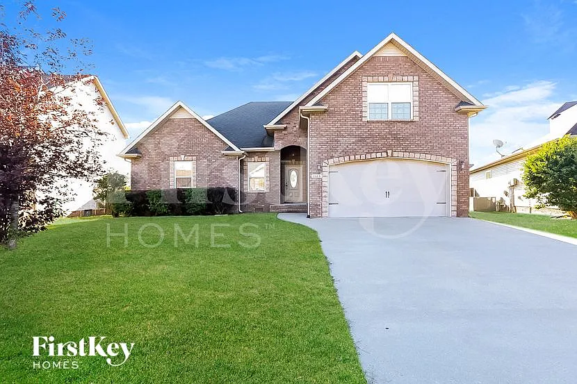 3 bed, 2.5 bath, 1970 sqft, $1,945 — Photo 1