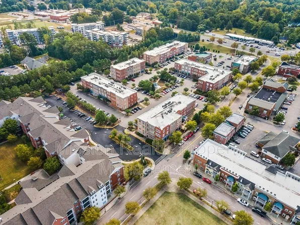 11712 Chester Village Dr, Chester, VA 23831