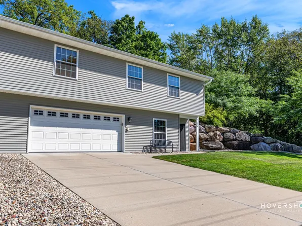 519 Vine St, Baraboo, WI 53913