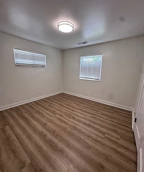 1904 Dutch Valley Dr #5 — Photo 6