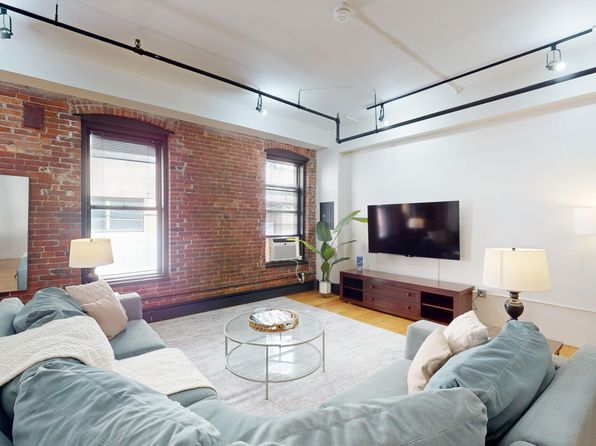 19 Stanhope St APT 1C