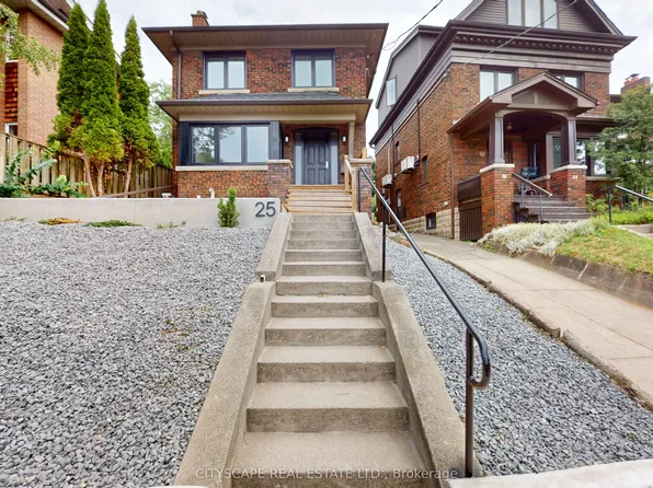 25 Oswald Cres, Toronto, ON M4S 2H5