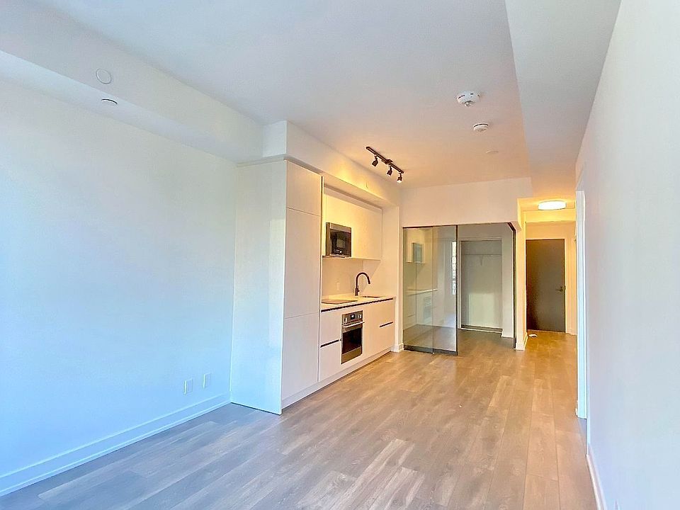 1st image of 108 Peter St #2603
