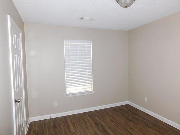 4th image of 5439 Autumn Brook Dr