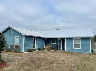 8828 Waynell Ct, Navarre, FL 32566