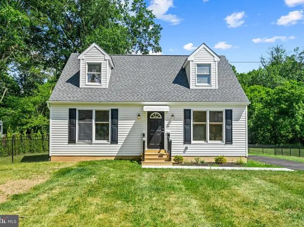2247 Line Lexington Rd, Hatfield, PA 19440